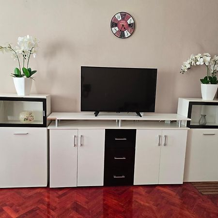 Apartman Prvi Red Do Mora Криквеница Екстериор снимка